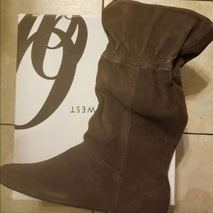Women’s Nine West boots nib size 9.5